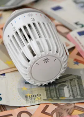 Heizungsthermostat und Euro-Geldscheine